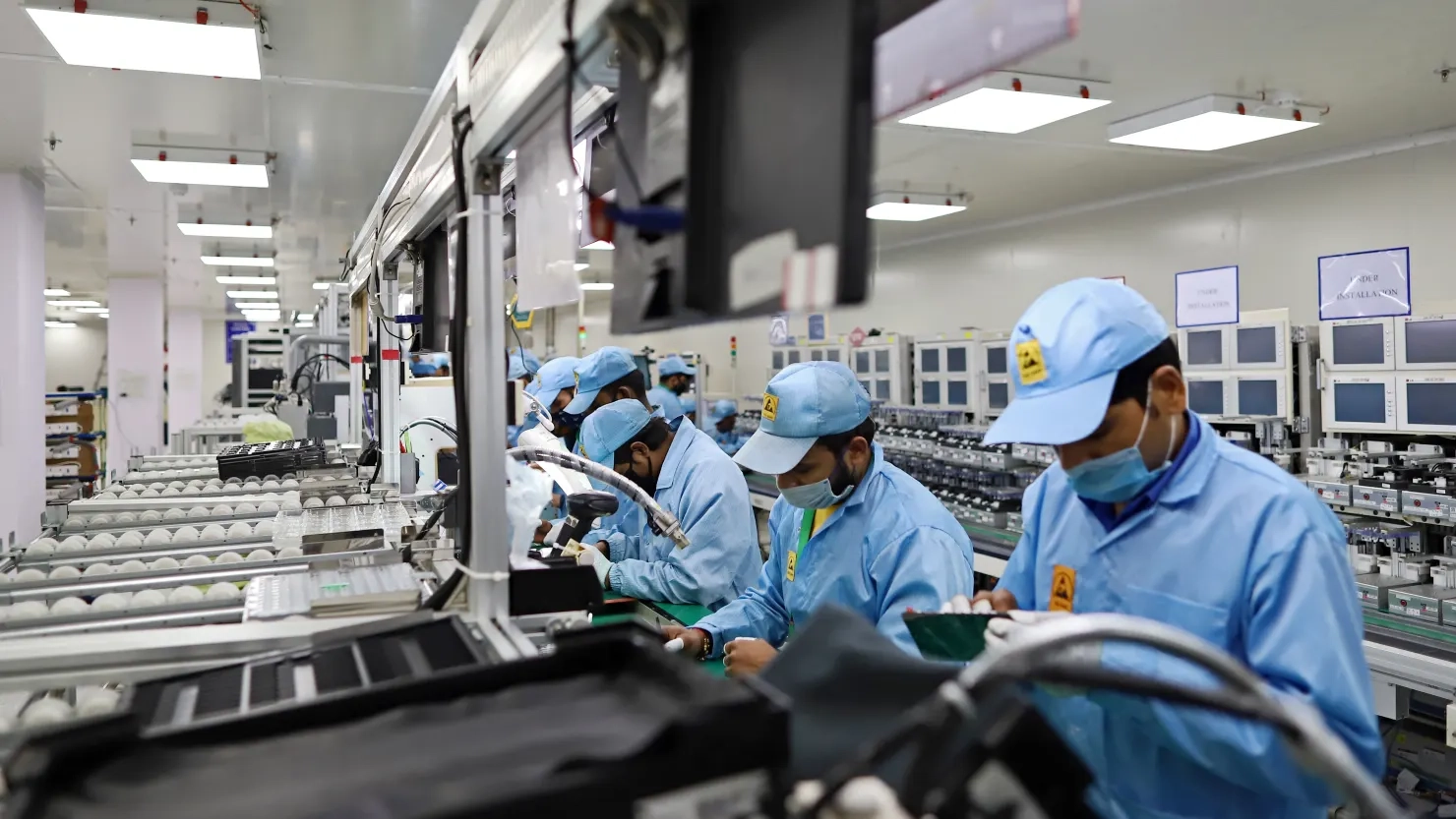 India Overtakes China as Leading Smartphone Exporter to the U.S. in 2025
