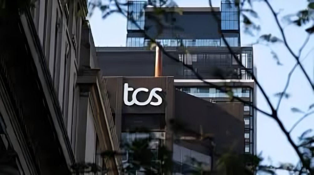 TCS May Freeze Salary Hikes and Senior Hiring Following Reported 12,000 Layoffs