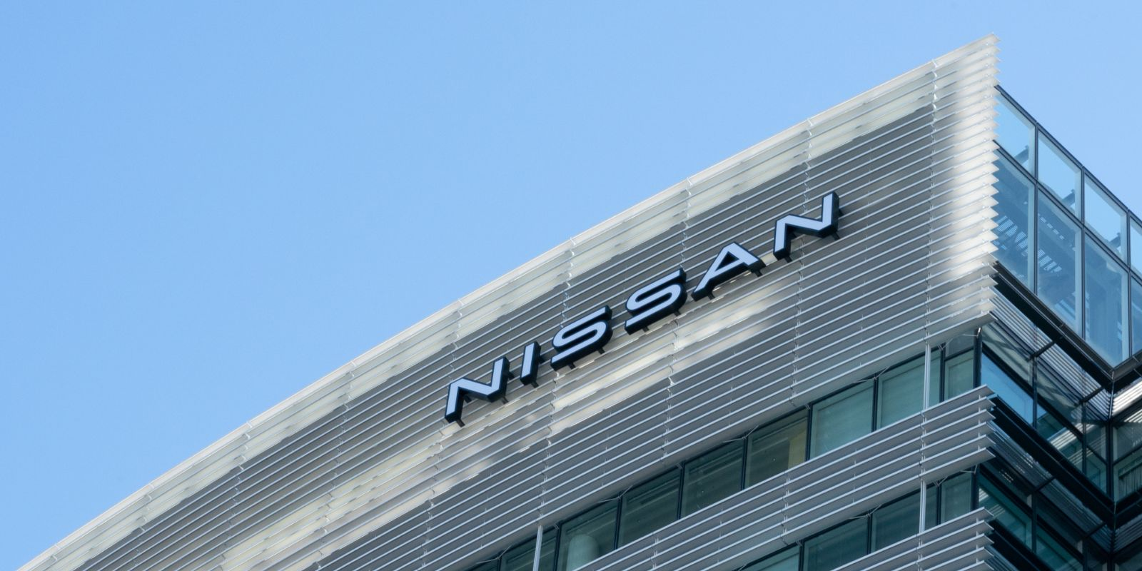 Nissan shares plunge 6% as Mercedes exits $346M stake