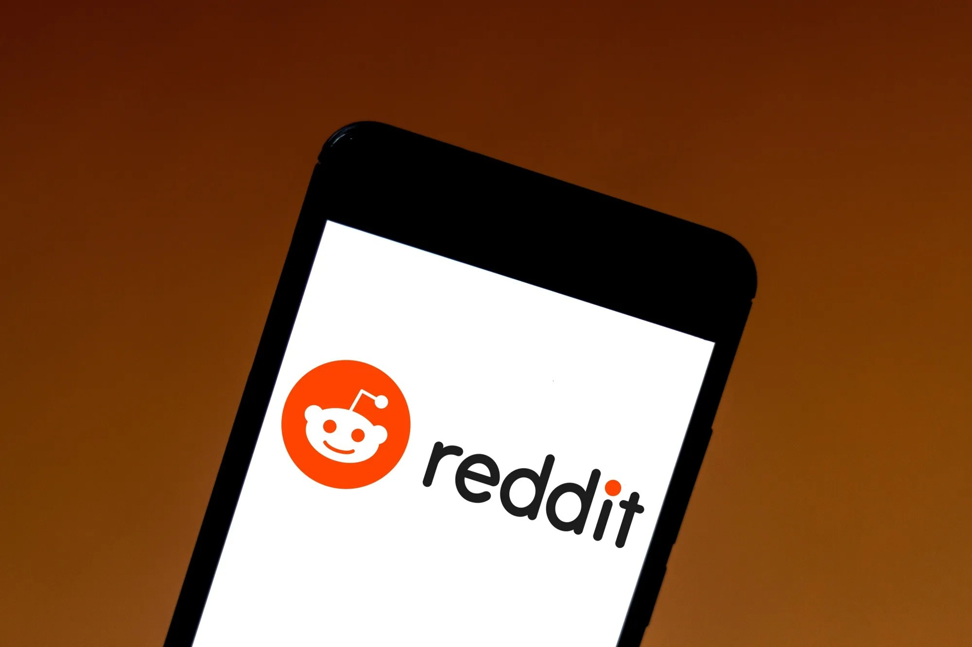 The Dark Side of Reddit: How Anonymous Conspiracy Posts Spread Misinformation and Why Countries Should Act