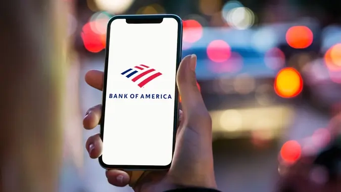 Bank of America Shifts Stance on Fed Interest Rates for 2025